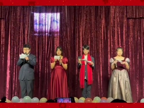 第 一届校园艺术节高一年级才艺表演