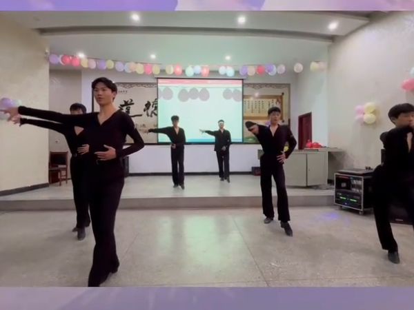 第 一届校园艺术节  学生才艺表演完整版