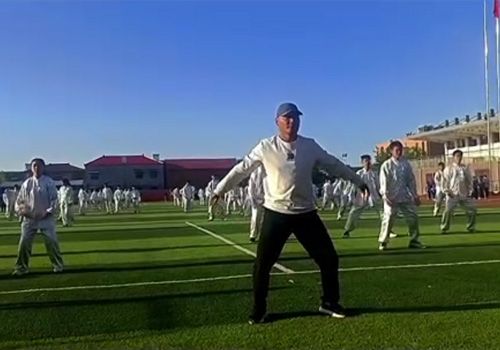 明天中学太极演练